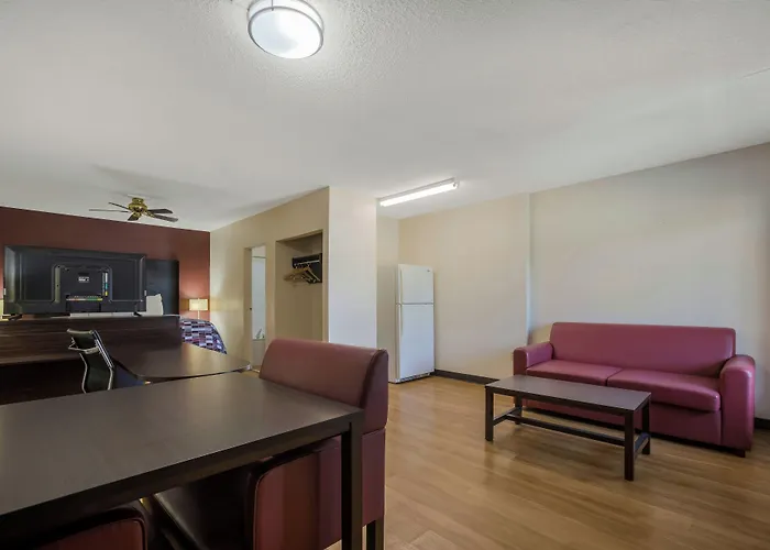 Red Roof Inn & Suites Statesboro - University