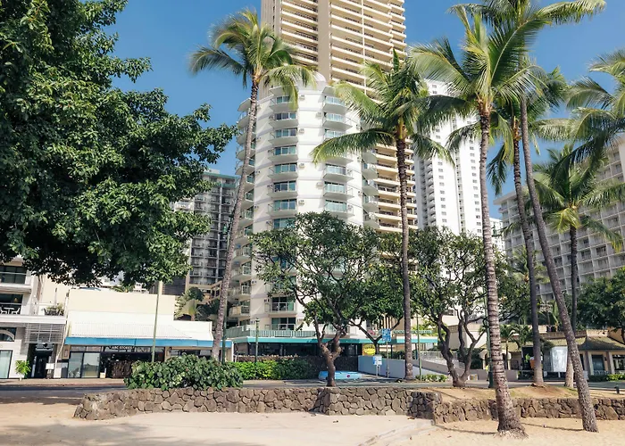 Waikiki Circle Hotel By Castle