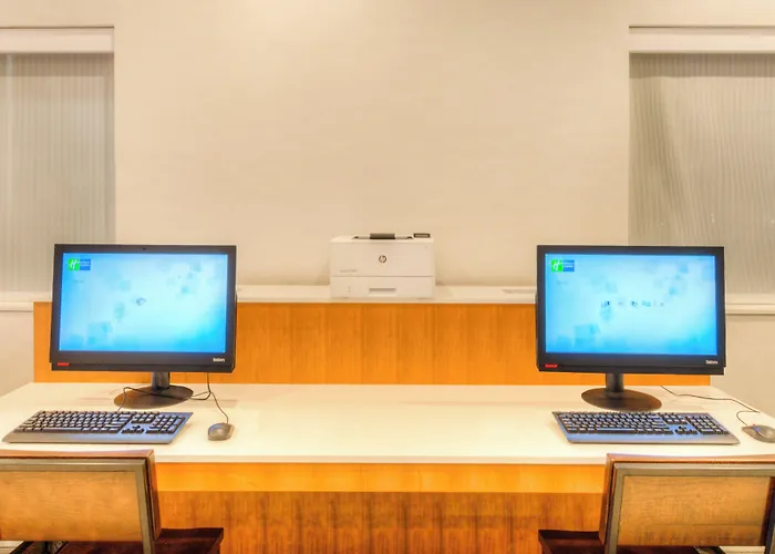 Holiday Inn Express Newberg - Wine Country By Ihg