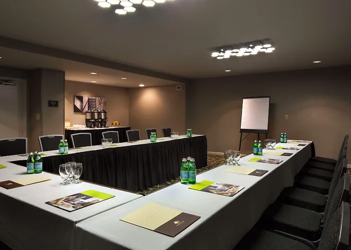 Doubletree By Hilton Newark-Fremont