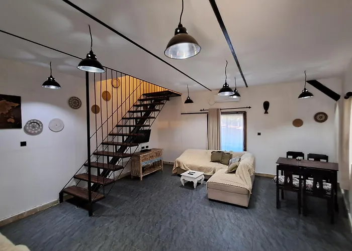Katara Gili, Boutique Rooms And Bungalows
