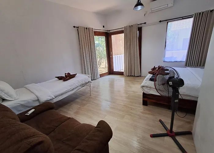 Katara Gili, Boutique Rooms And Bungalows