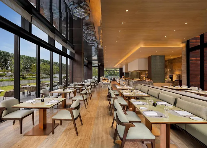 The Den Bengaluru, Lxr Hotels & Resorts