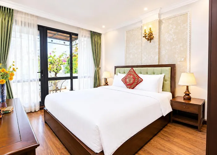 Golden Sail Hotel & Spa