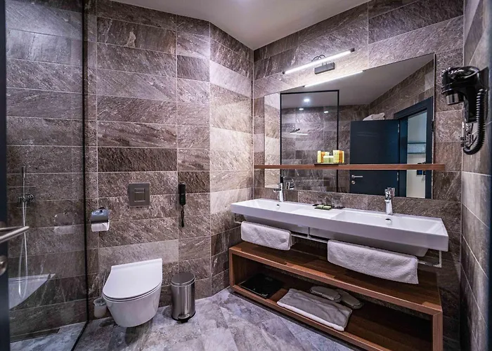 Hvd Reina Del Mar - Premium Spa Service & Free Parking