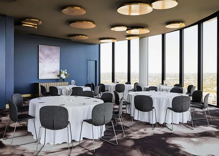 Hotel Chadstone Melbourne Mgallery Collection