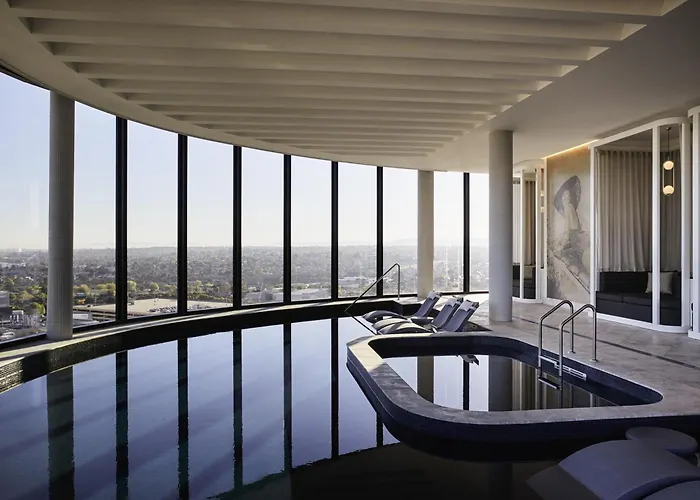 Hotel Chadstone Melbourne Mgallery Collection