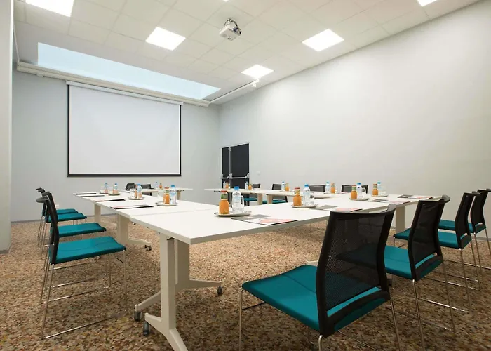 Ibis Abdelmoumen Casa Centre