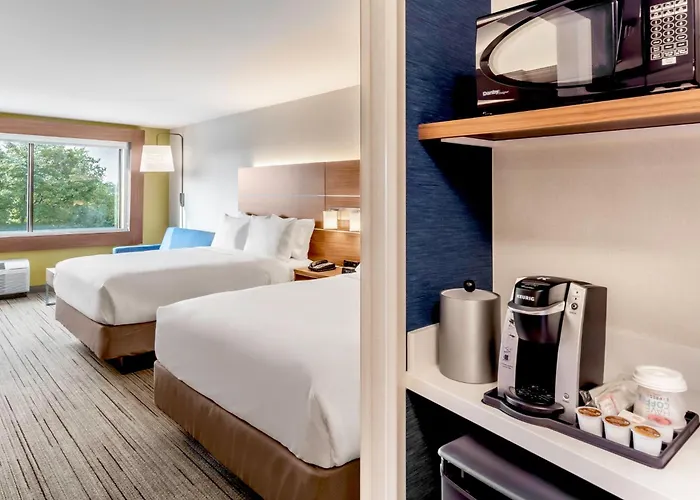 Holiday Inn Express & Suites - Milwaukee West Allis By Ihg