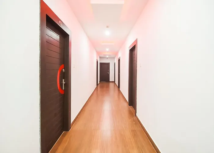 Hotel O Red Velvet Premium