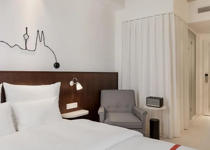 Ruby Ella Hotel Cologne By Ihg