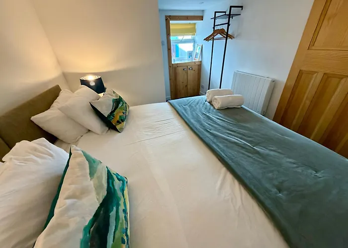 Lochindaal Hotel
