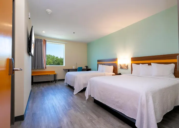 Spot X Hotel Orlando Intl Dr By The Red Collection