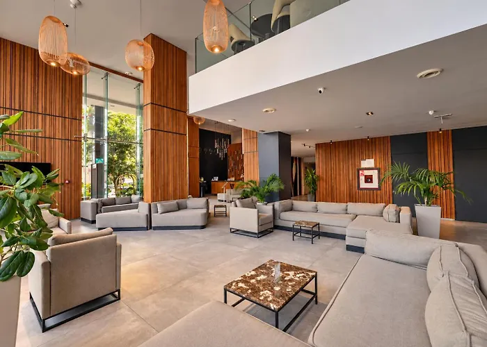 Longue Vie Hotels
