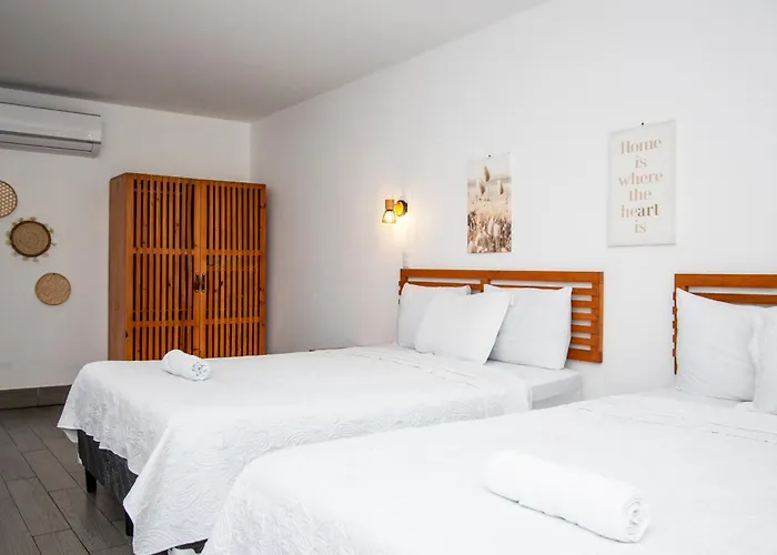 Yuli Hotel