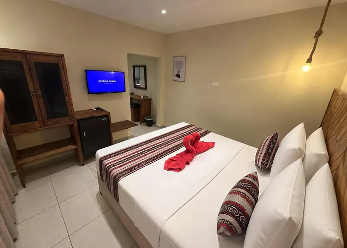 Sandra Hotel