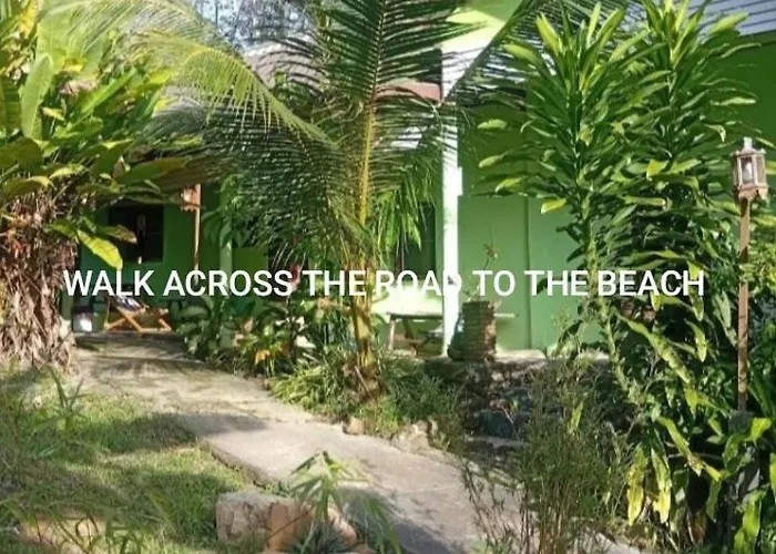 Hill Station Hostel At Chor Chaba