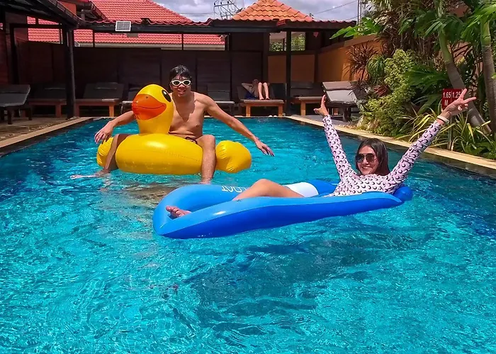Sky Villa Hua Hin Guesthouse - Adults-Only