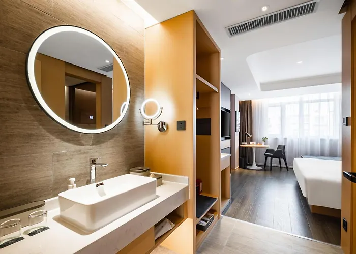 Atour Hotel Shenyang Youth Street Renao Road