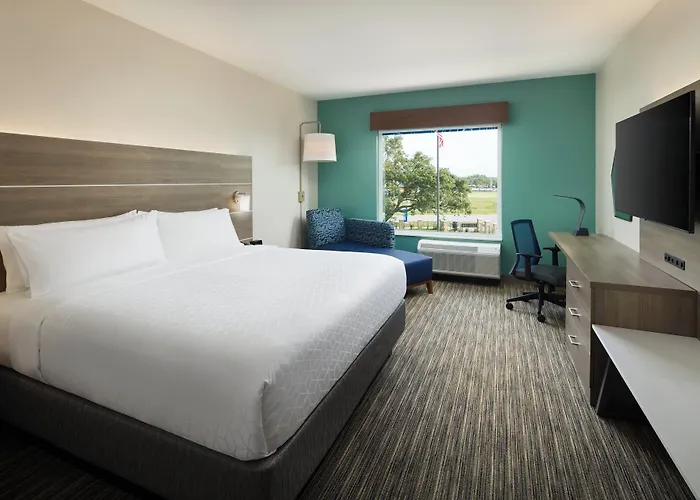 Holiday Inn Express & Suites Gulf Breeze - Pensacola Area By Ihg