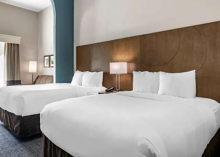 Comfort Suites Fort Lauderdale Airport & Cruise Port
