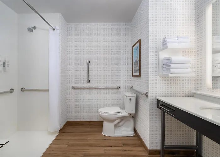 Hampton Inn Baltimore Bayview Campus
