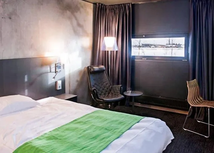 Comfort Hotel Runway