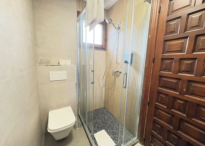 YIT Puerta Bisagra