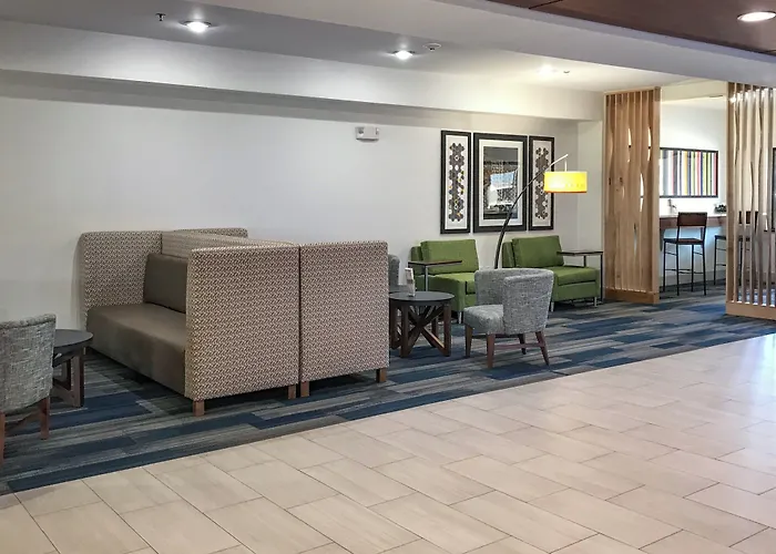 Holiday Inn Express & Suites Lubbock West By Ihg