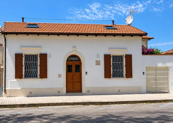 Hotel Casa Raffaela Marina Di Pisa