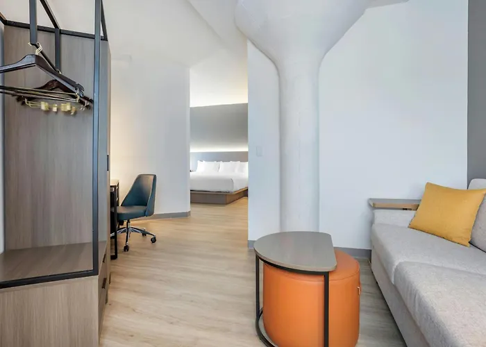 Four Points By Sheraton Newark Airport