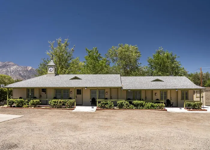 Eastern Sierra Motor Lodge