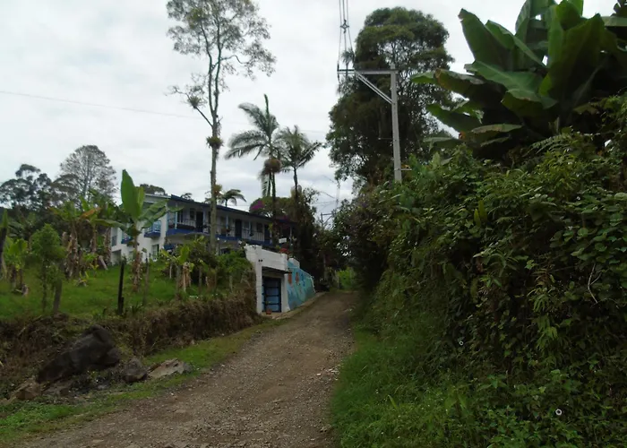 Vista Farallones Hostel