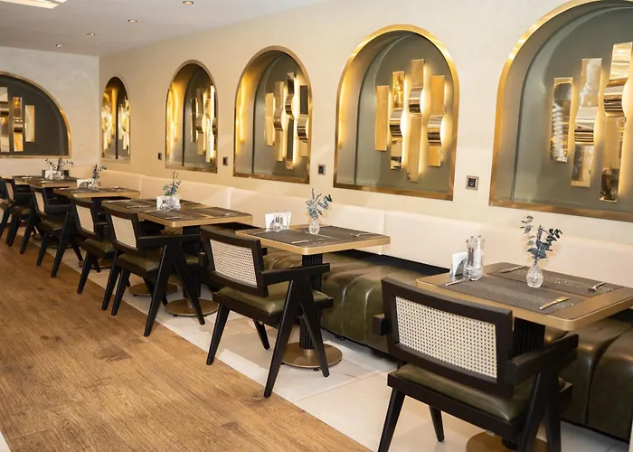 Elysian Airport Hotel & Restaurant