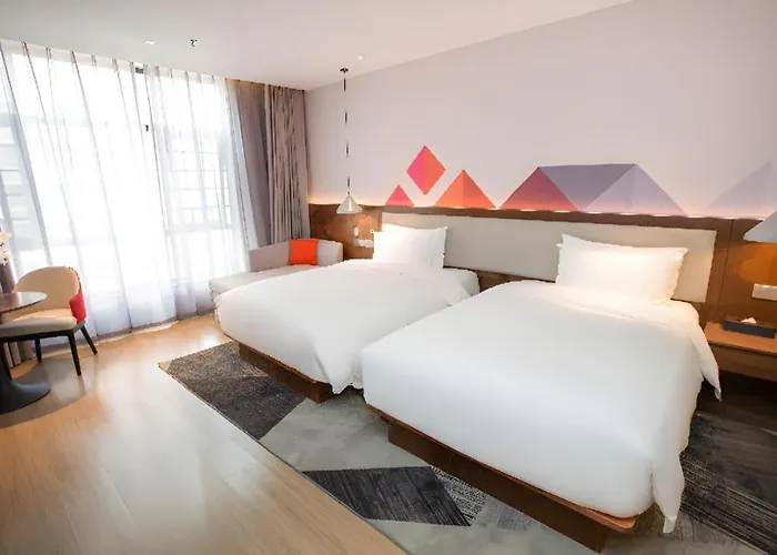 Borrman Hotel Baise High-Speed Railway Station Hengning Plaza