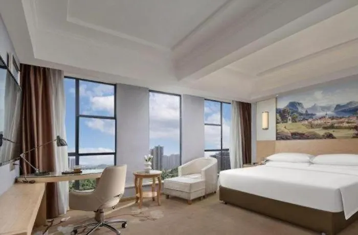 Vienna Hotel Yueyang East Station