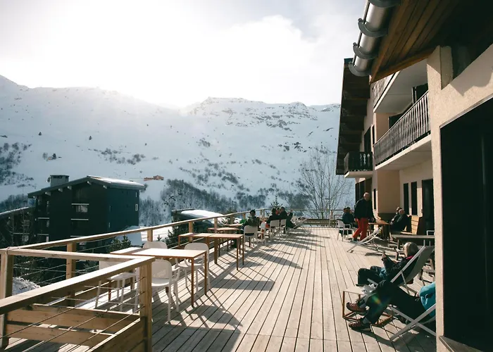 Alpeen Hotel