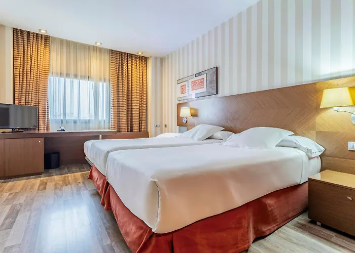 Hotel Las Artes Pinto