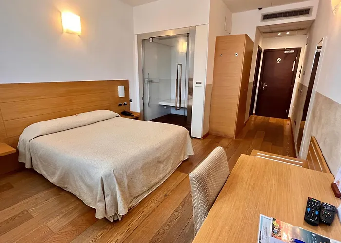 Hotel Lovere Resort & Spa