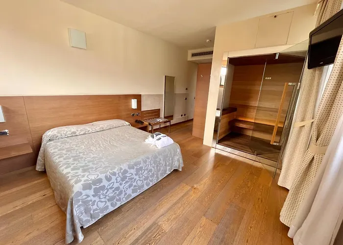 Hotel Lovere Resort & Spa