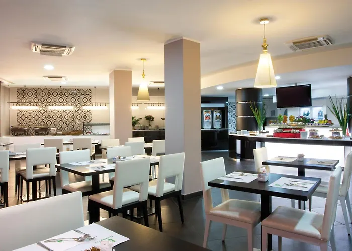 Holiday Inn Genoa City By Ihg