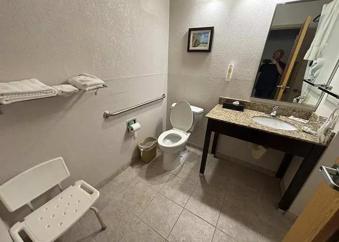 Comfort Inn & Suites Lees Summit - Kansas City