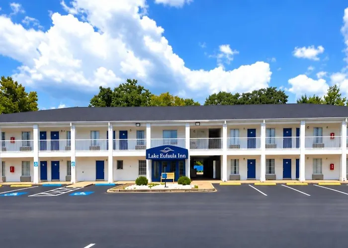Baymont By Wyndham Eufaula Hotel