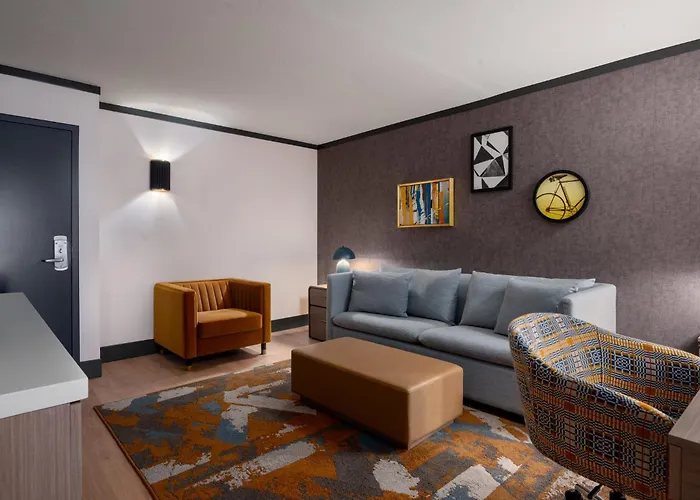 Hotel Indigo Detroit North - Troy By Ihg