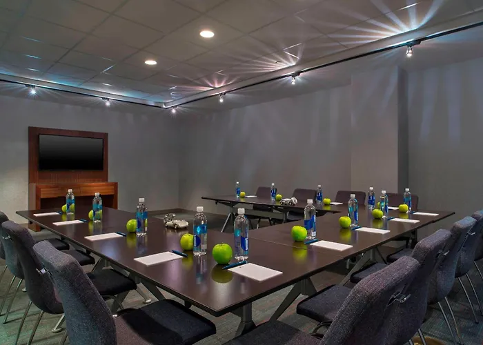 Aloft By Marriott New Orleans Downtown Hotel