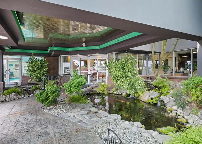 Medallion Inn And Suites