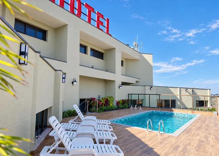 Lagoa Serena Flat Hotel
