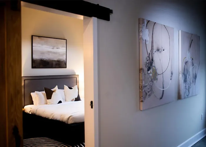 Watt Hotel Tapestry Collection By Hilton Rahway