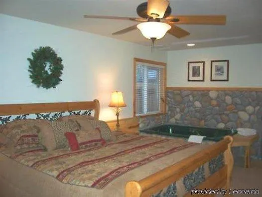 Kleine Haus Jacuzzi Suites
