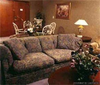 Lees Inn & Suites Muncie